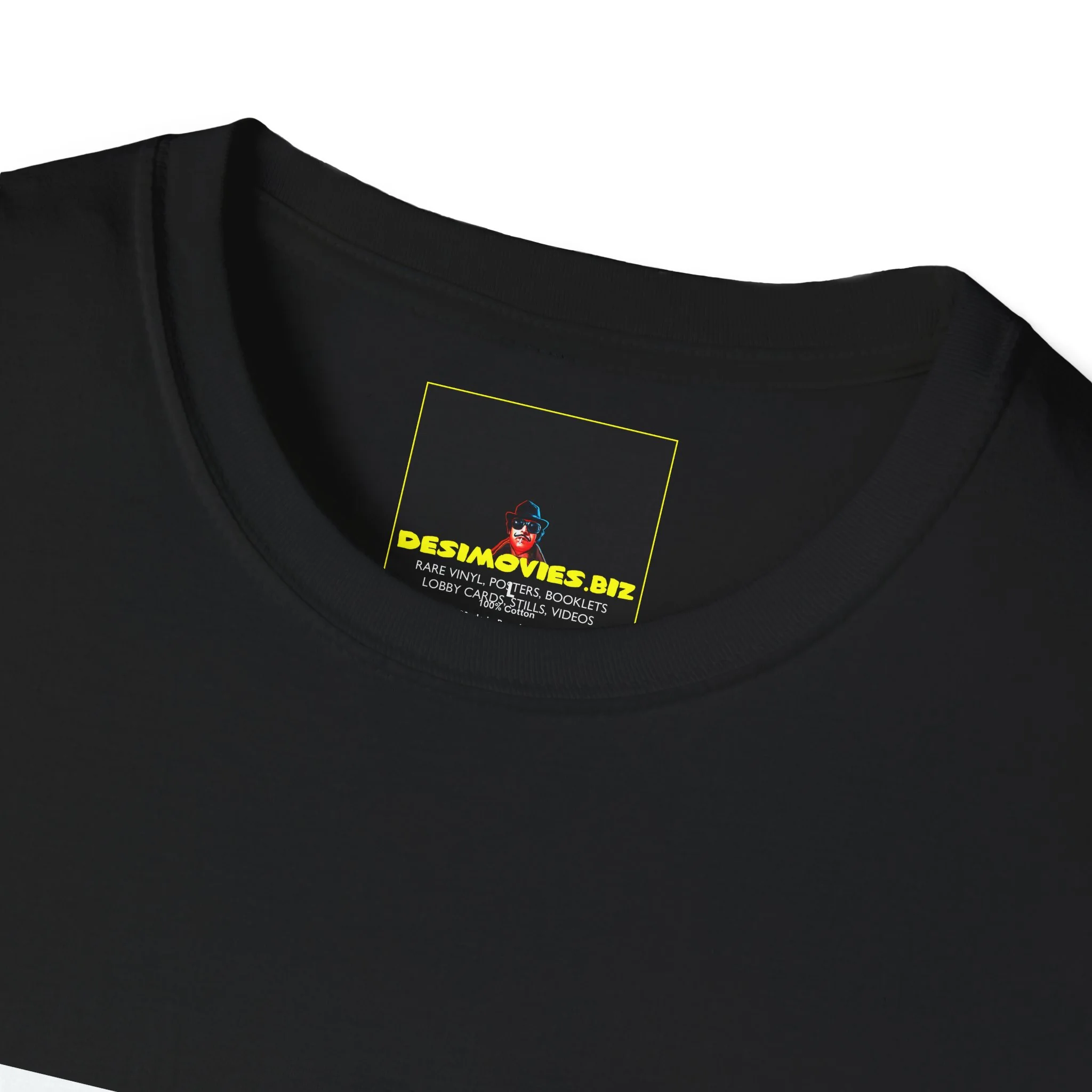 Aurat Raj T-Shirt — Bold Crown Graphic Tee with Urdu Calligraphy - Image 11